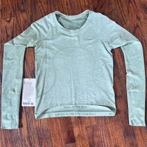 Lululemon Swiftly Tech 2.0 Race Length Green Long Sleeve Tee